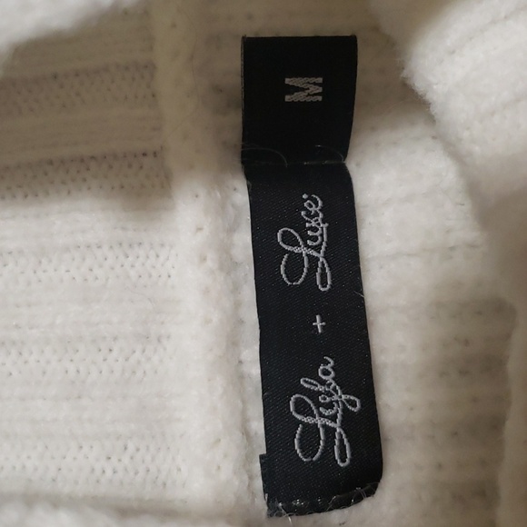 Lyla & Luxe Sweater - Picture 7 of 8